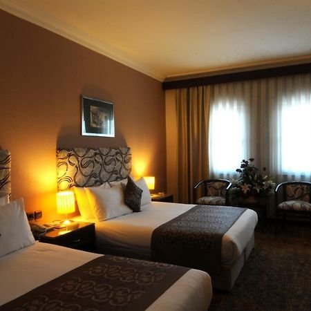 Adela Hotel Istanbul Exterior photo